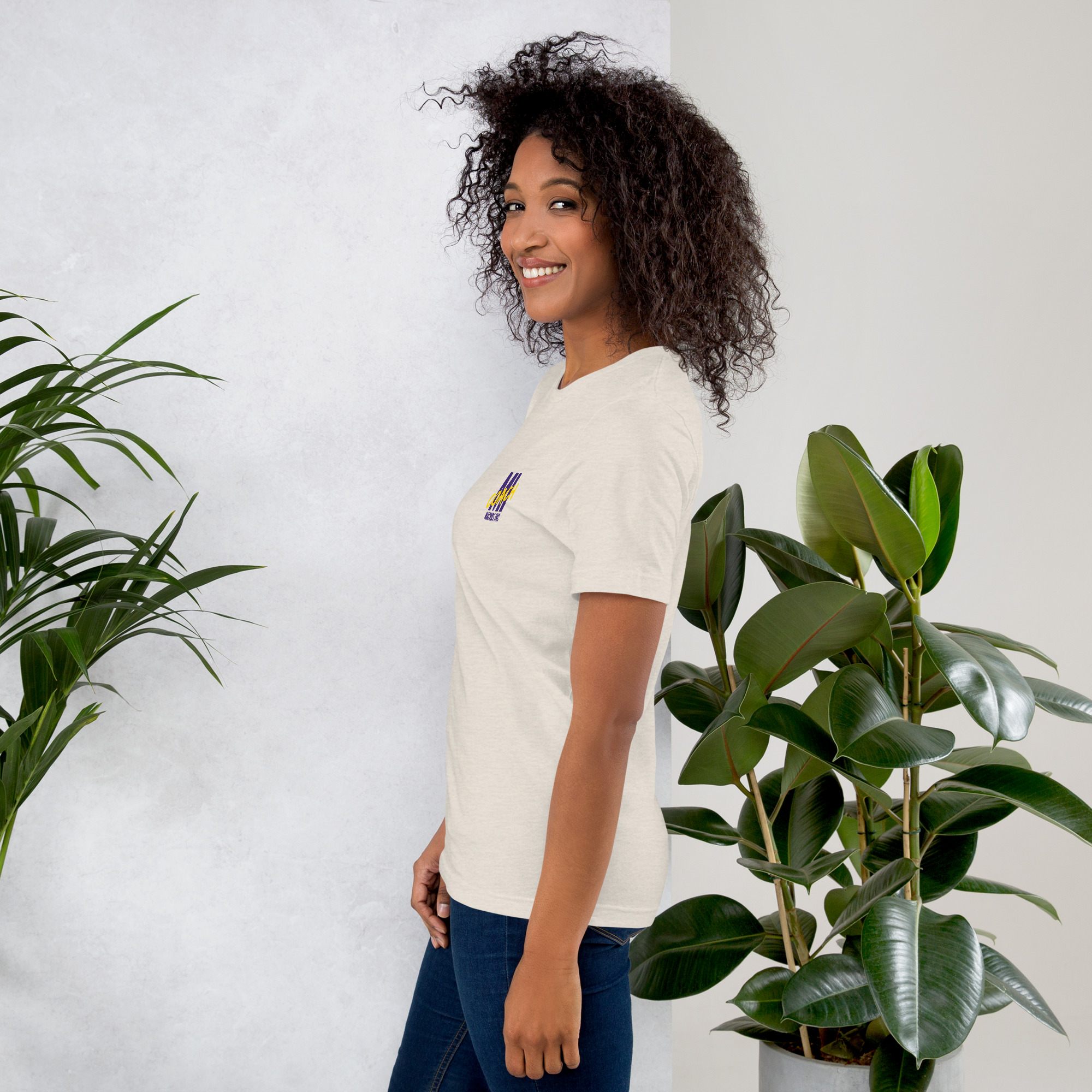 Unisex t-shirt - MI Coach Pocket Logo Color - Image 19