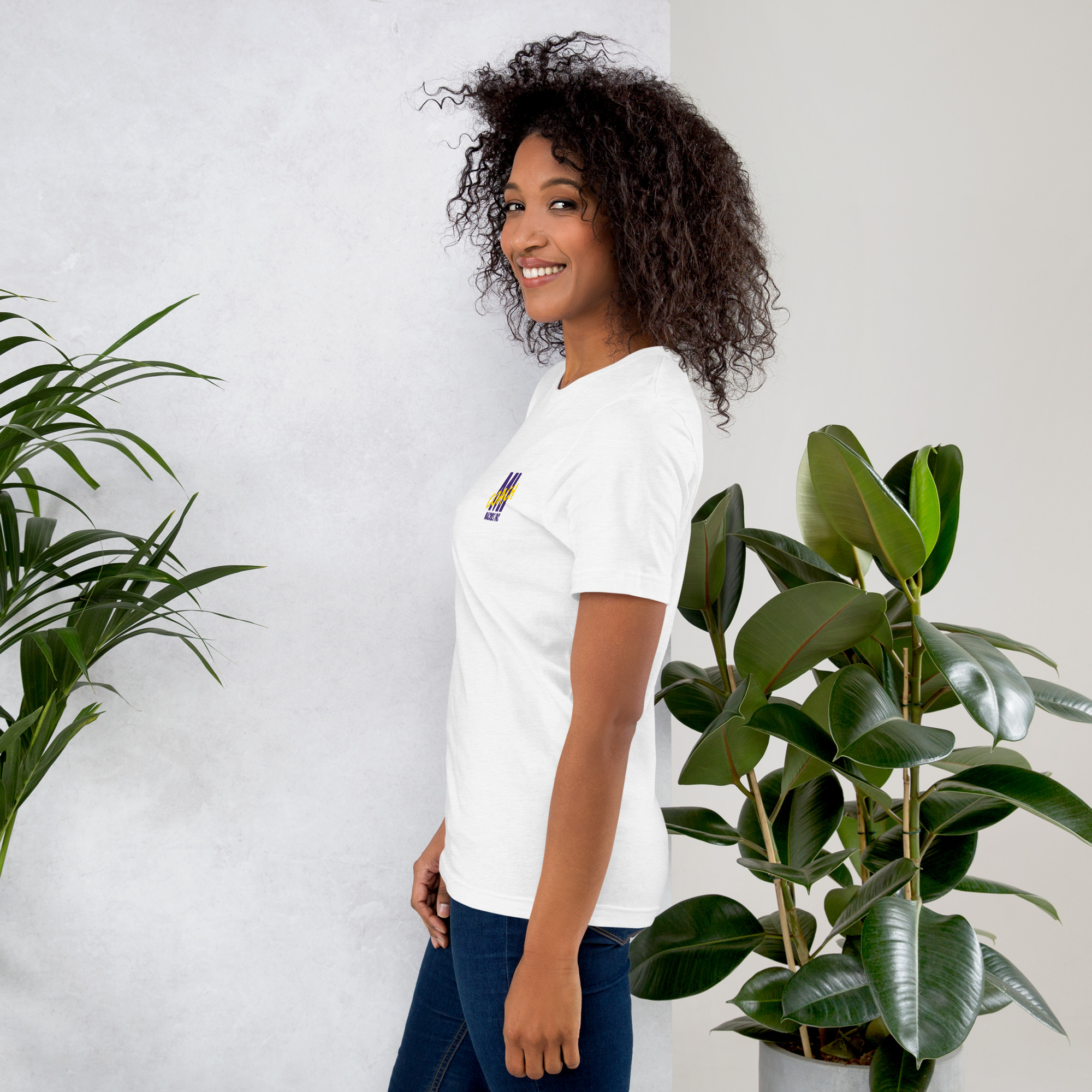Unisex t-shirt - MI Coach Pocket Logo Color - Image 31