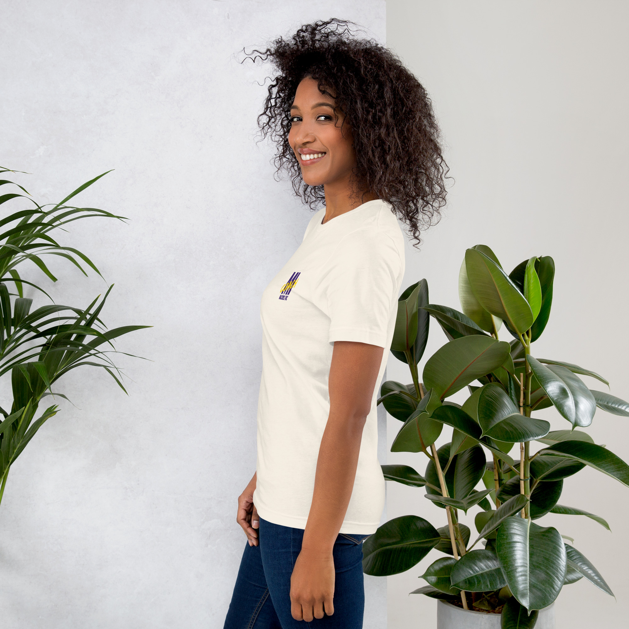 Unisex t-shirt - MI Coach Pocket Logo Color - Image 27